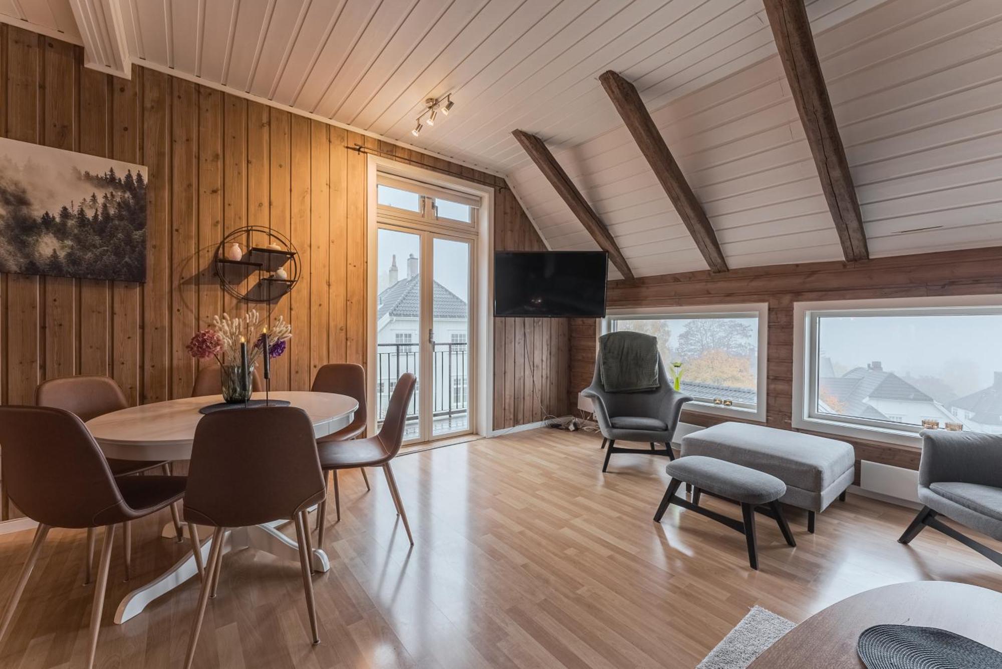 Toppleilighet I Sentrum Av Lillehammer Esterno foto